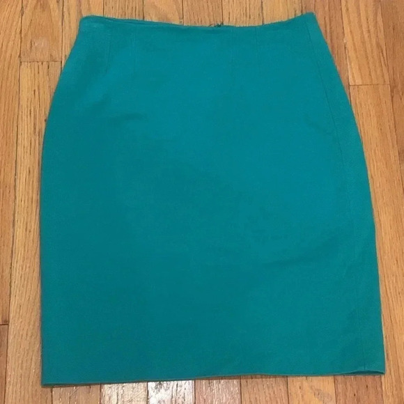 Women’s Halogen Petite Stretch Skirt Size 2P Teal GUC - Picture 1 of 7